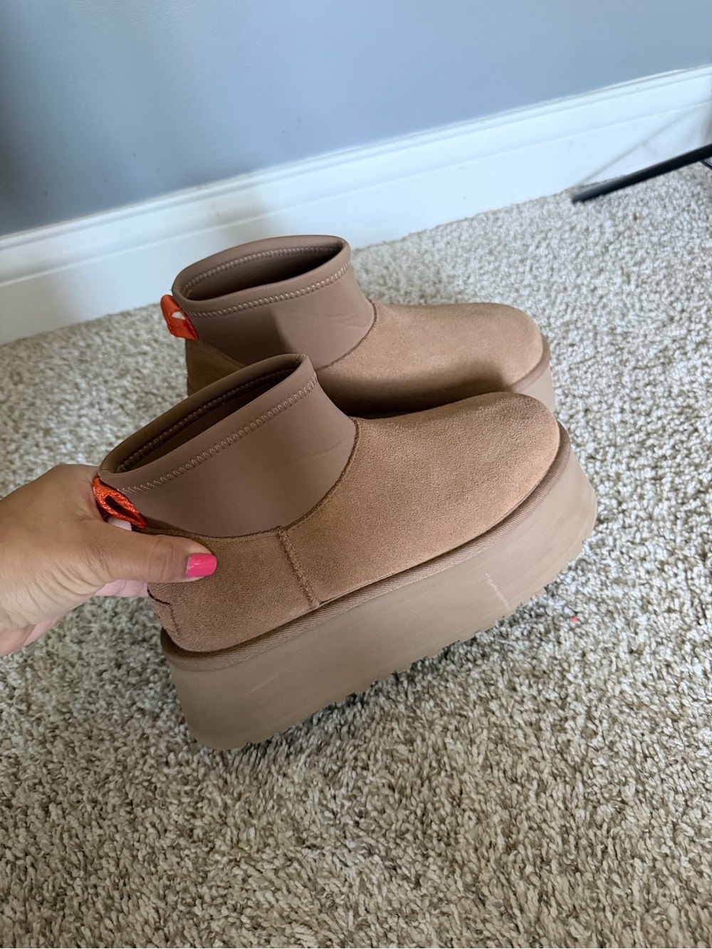 UGG Classic Mini Dipper - Picture 3 of 9
